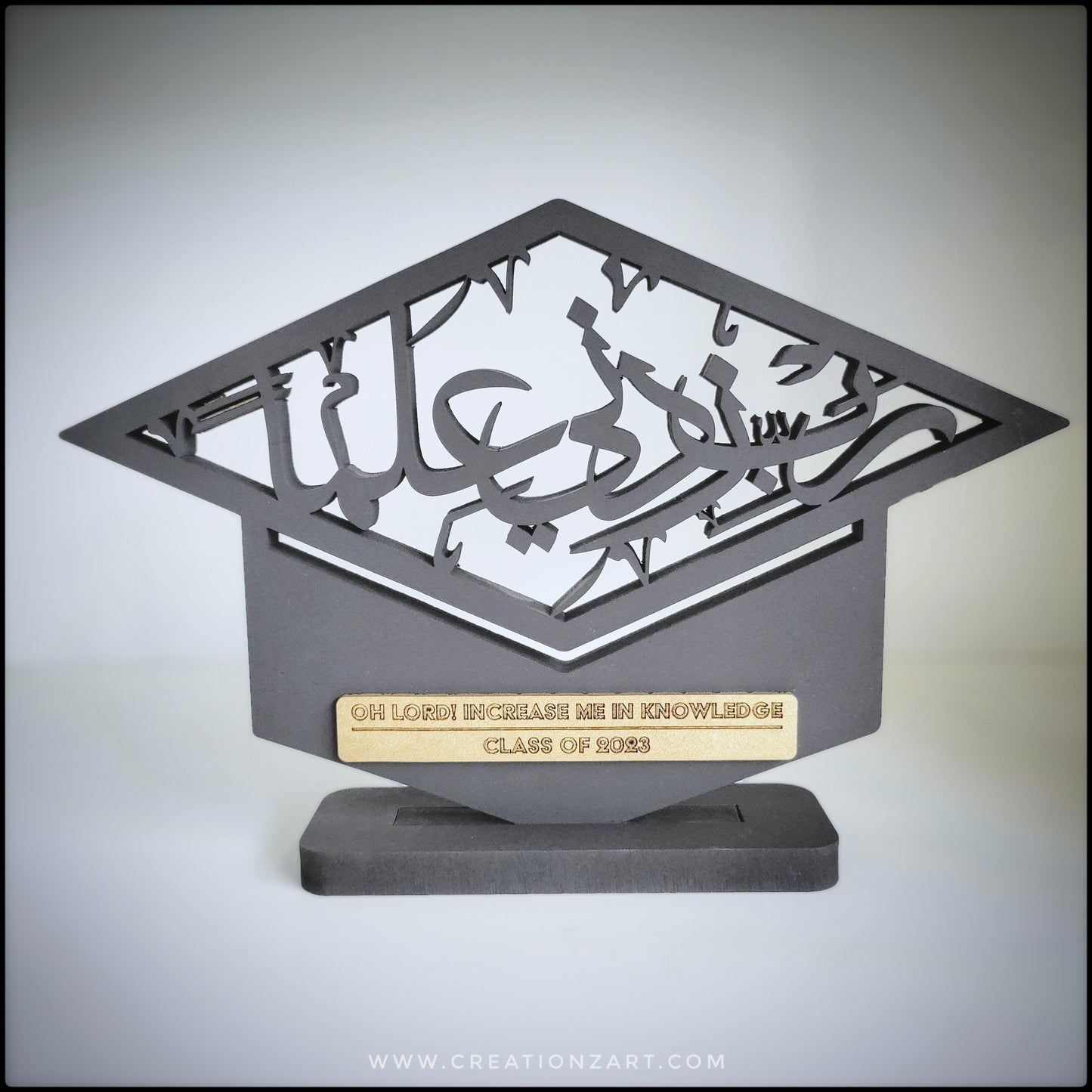 Graduation table top art