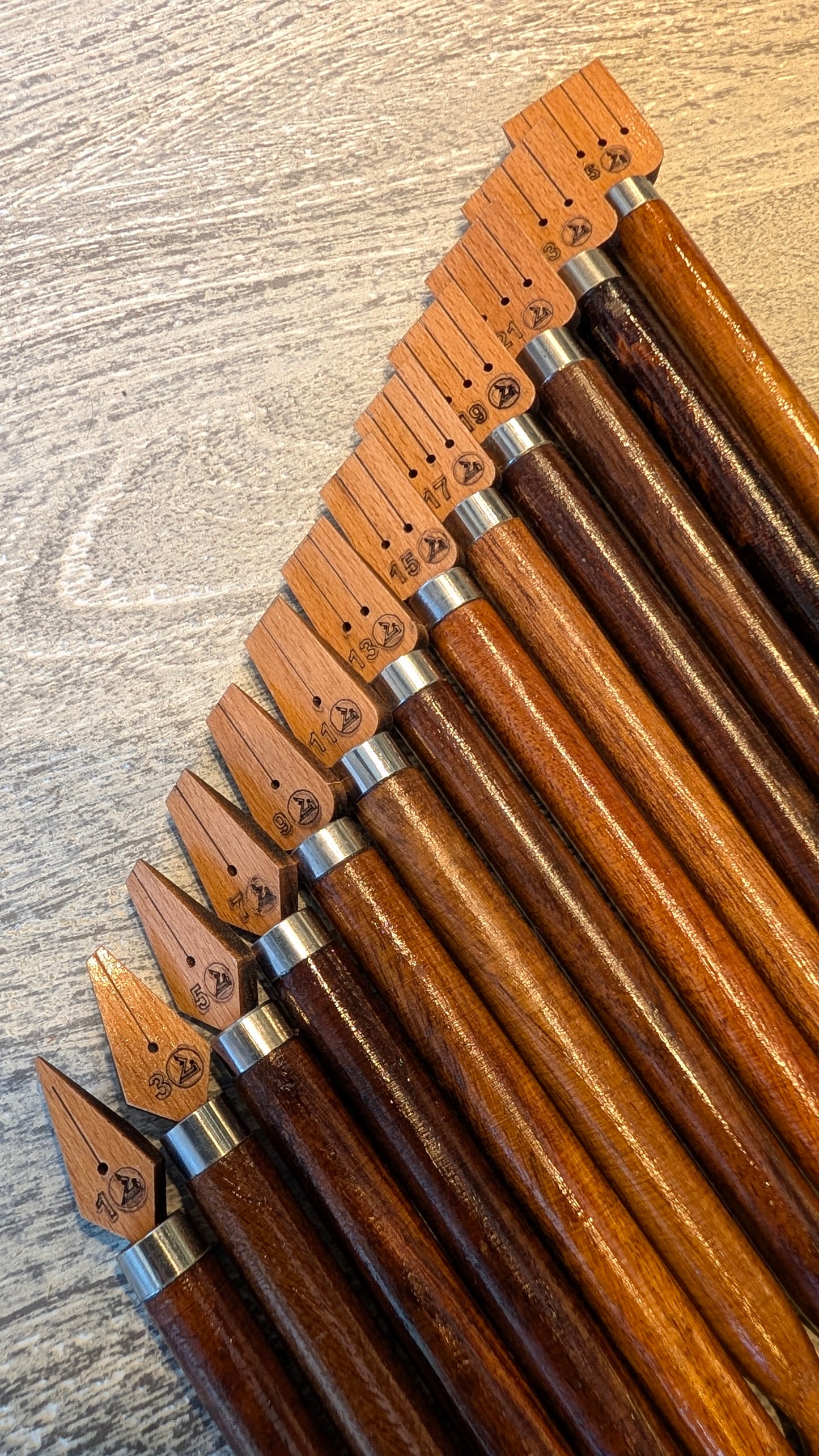Arabic calligraphy pens